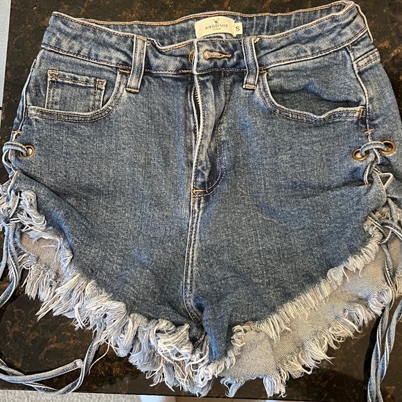 Windsor Denim  lace up  shorts - Picture 1 of 4